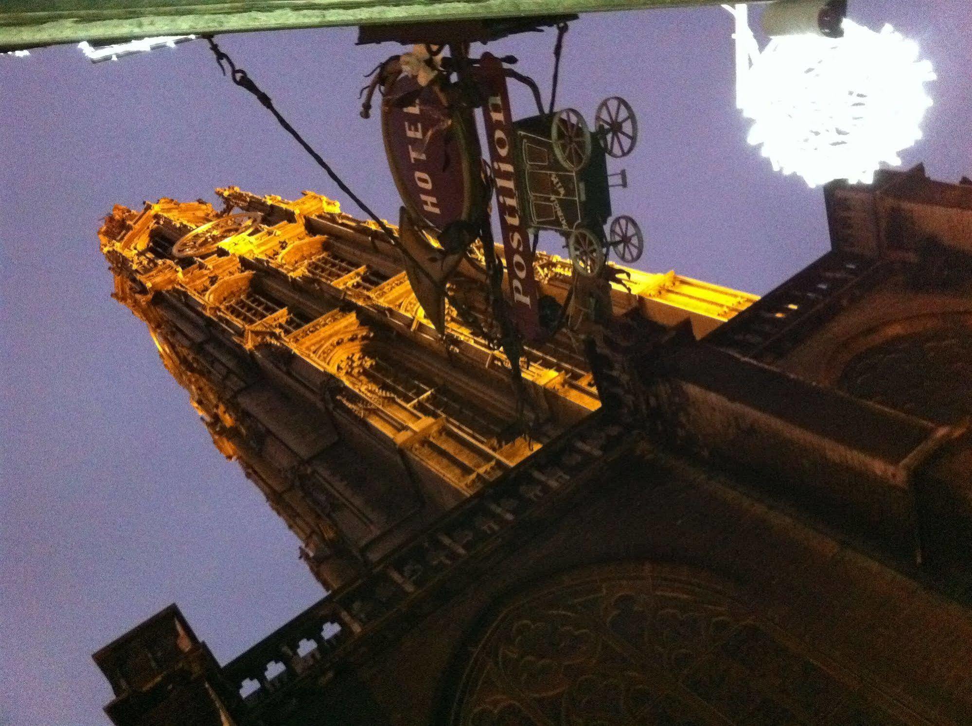 P6 Antwerp Hotel โลโก้ รูปภาพ